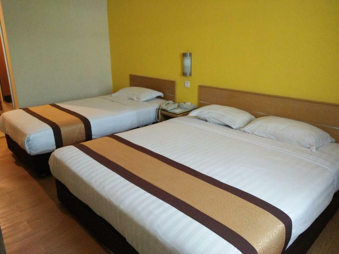 唐斗亚兰小屋旅馆 Tuaran 外观 照片